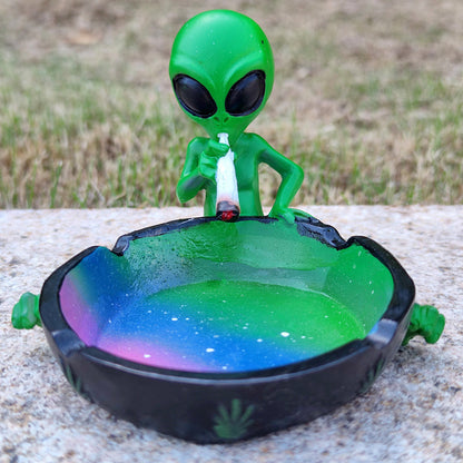 Novelty Resin Tissue Holder and Ashtray