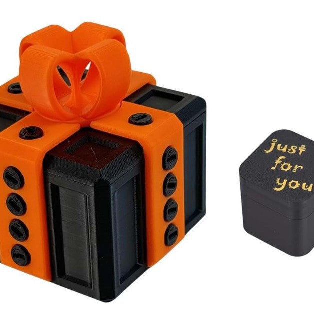 🎁 Screw It! The Impossible Gift Box